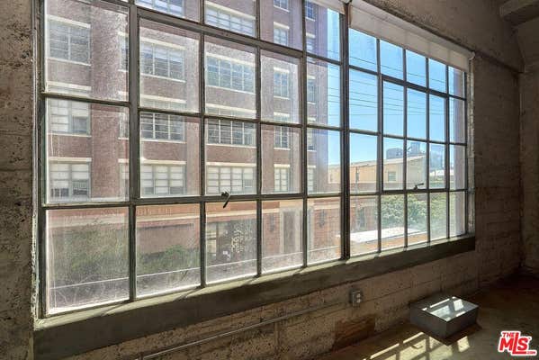 1855 E INDUSTRIAL ST