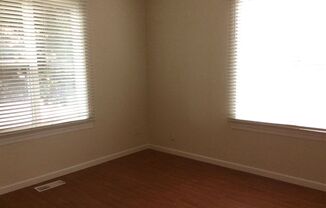 2 beds, 1 bath, $2,395