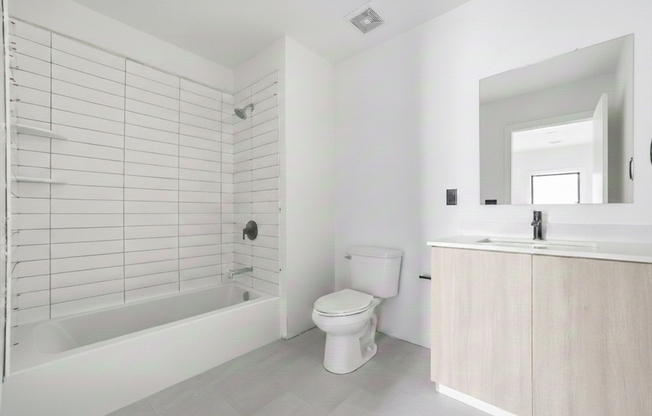 2 beds, 2 baths, 867 sqft, $5,000, Unit 404