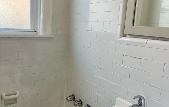 1 bed, 1 bath, 500 sqft, $1,125, Unit 408