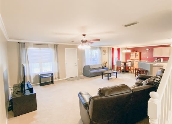 129 CENTENNIAL PL