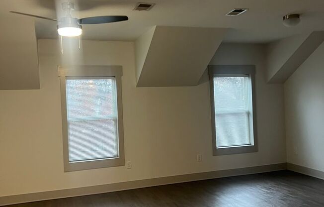 Studio, 1 bath, 560 sqft, $1,600, Unit Heritage East- Unit 305