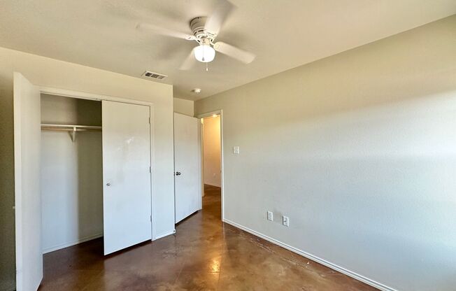 3 beds, 2 baths, 1,167 sqft, $1,200, Unit B