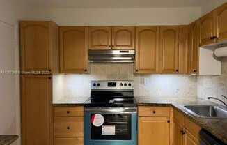 9159 SW 77th Ave Apt 109