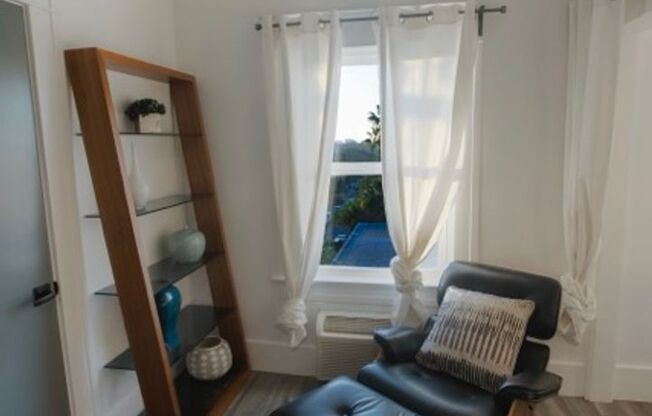 1 bed, 1 bath, 440 sqft, $2,695, Unit 6