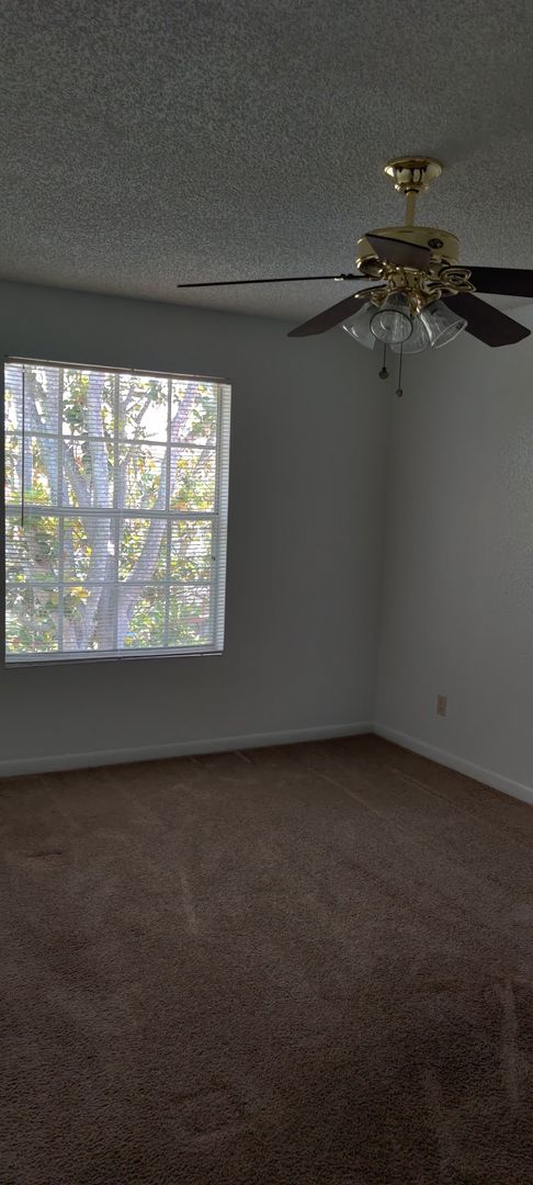 Lexington Place - 0734
