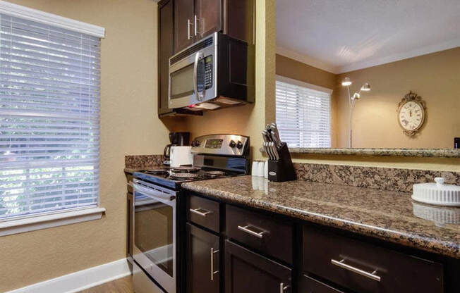 Apartments in Seabrook, TXDwell at Clear Lake