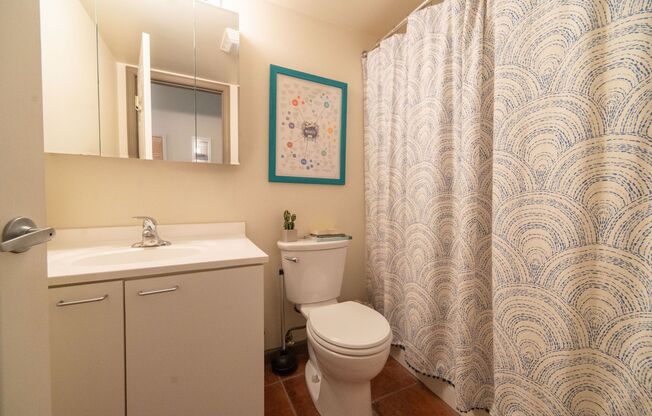 3 beds, 2 baths, 1,890 sqft, $2,500, Unit 331