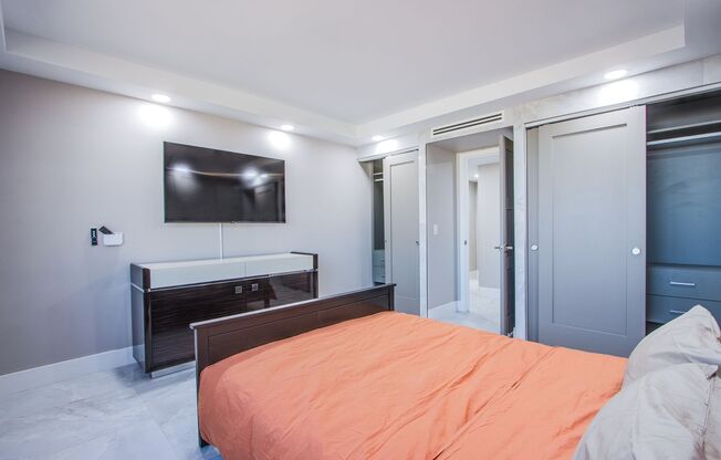 2 beds, 2 baths, $2,799, Unit # 1012