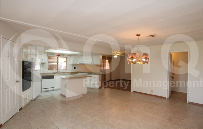 8935 E FAIRWAY BLVD