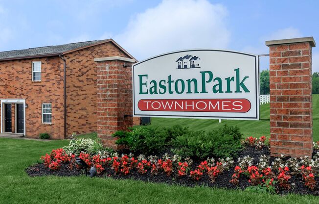 TOWNHOMES AT EASTON PARK