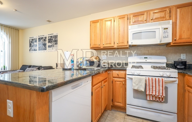 1 bed, 1 bath, 575 sqft, $2,800, Unit 302