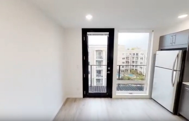 Studio, 1 bath, 272 sqft, $1,235, Unit 602