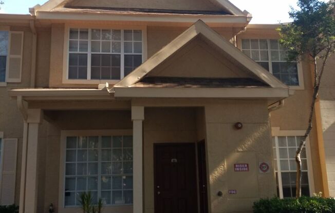 Lovely 2 bed 2 bath condo available