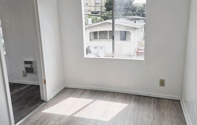 1811 27th Ave