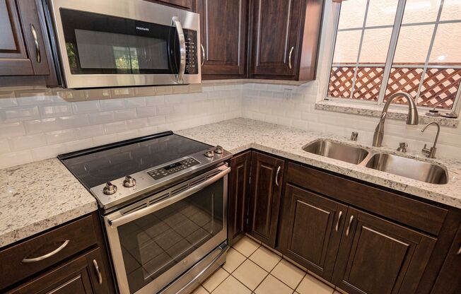 Spacious 3/2 townhome in supreme location!! 2801 Cozumel Cir, Santa Clara, CA 95051