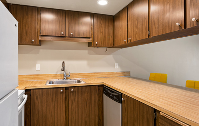 1 bed, 1 bath, 598 sqft, $1,625, Unit 205