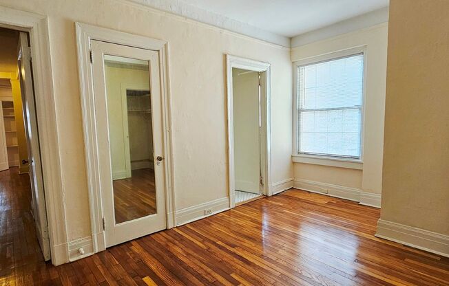 2 beds, 2 baths, 775 sqft, $1,975, Unit 210