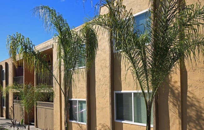 2 beds, 2 baths, $2,145, Unit 13