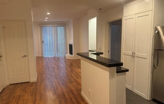 1 bed, 1 bath, 650 sqft, $2,100, Unit 308