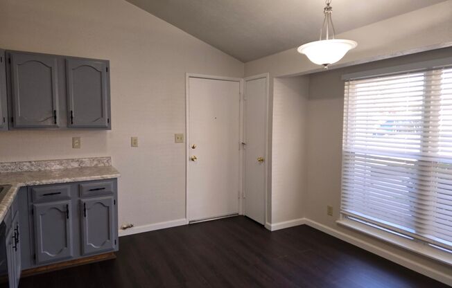 3 beds, 1 bath, $1,625