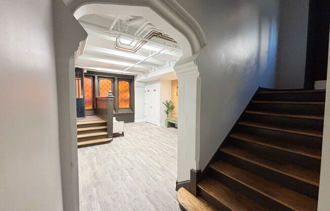 Studio, 1 bath, $1,375, Unit 109