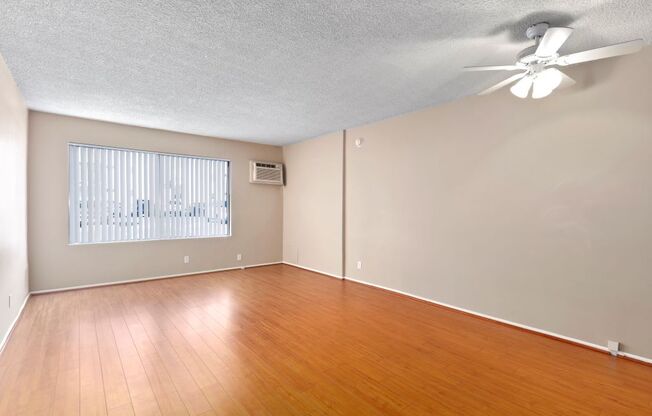 Sherman Oaks Studio Apartment