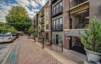5300 Peachtree Rd
