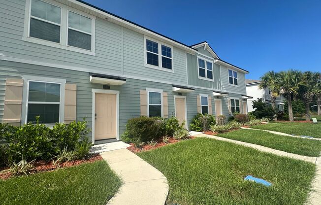 Coastal Living in Popular St. Augustine, Townhouse