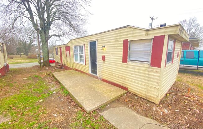 2bed/1bath trailer in downtown Landis all electric