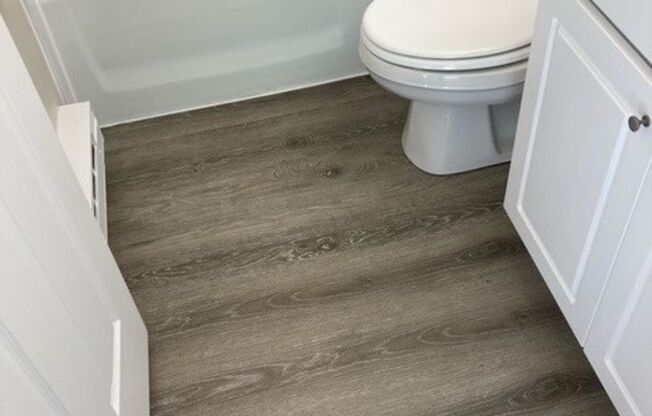 2 beds, 1 bath, 790 sqft, $2,500, Unit B101