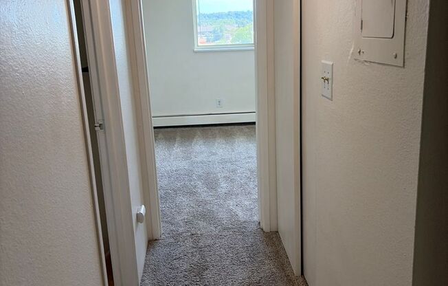 1 bed, 1 bath, 560 sqft, $850, Unit F-308