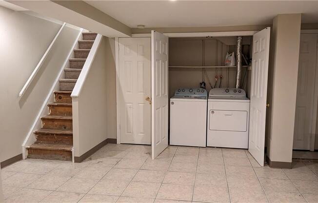 64 CROFT PL