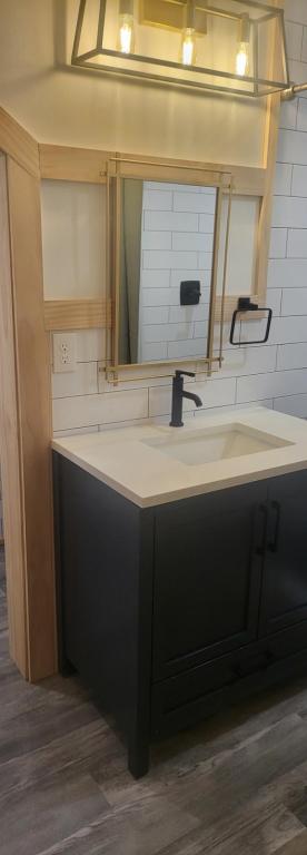 1 bed, 1 bath, 900 sqft, $1,800