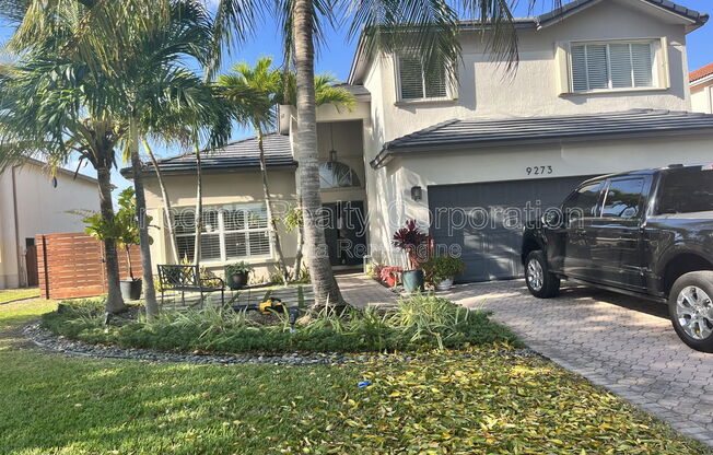 9273 SW 212th Ter