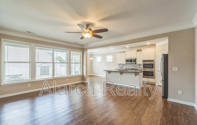 152 SUGGS ML DR