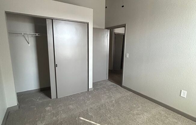 2 beds, 2 baths, 1,080 sqft, $1,780, Unit 606