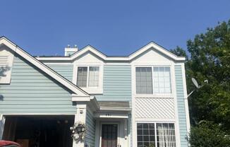 491 PATRICK HENRY CT