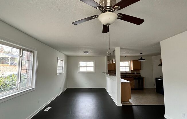 COMING SOON- 4bed/1.5bath for rent!
