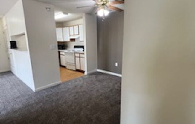 2 beds, 2 baths, 1,080 sqft, $1,189, Unit 93