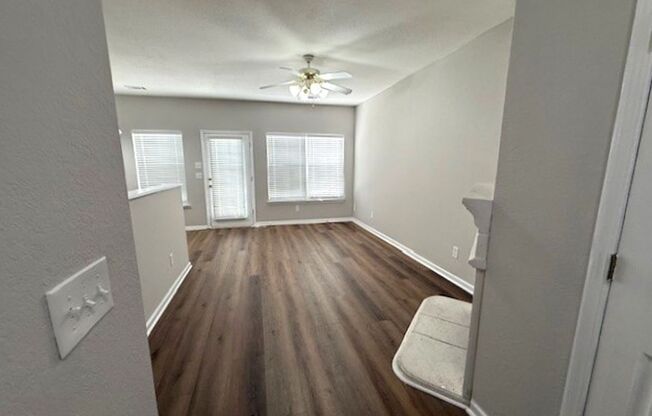 Nice Townhome in Riverdale