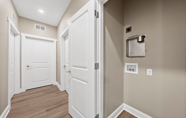 2 beds, 2 baths, 1,052 sqft, $1,065, Unit 123
