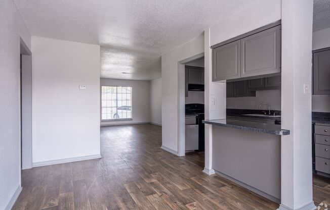 2 beds, 1.5 baths, 1,150 sqft, $1,175, Unit 233