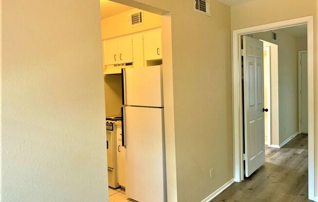 1 bed, 1 bath, $1,000