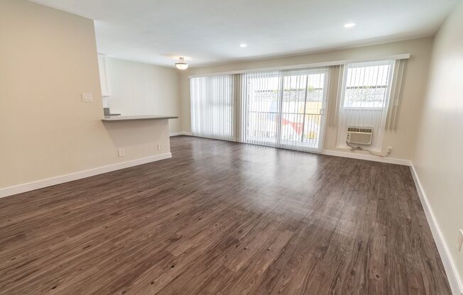 1 bed, 1 bath, 725 sqft, $2,498, Unit 201