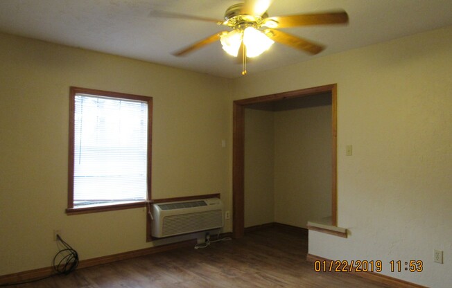 1 bed, 1 bath, 700 sqft, $450, Unit D