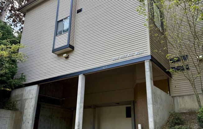 Davis Apartments