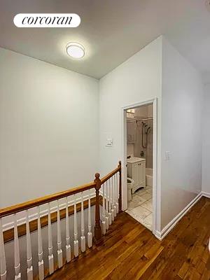 1 bed, 1.5 baths, $3,300, Unit 2F