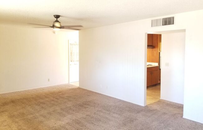 2 Bedroom 2 Bath Mesa Home!