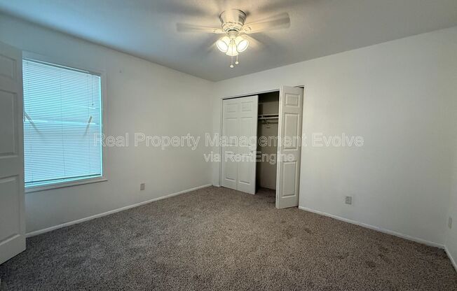 2 beds, 1 bath, 763 sqft, $995, Unit 119